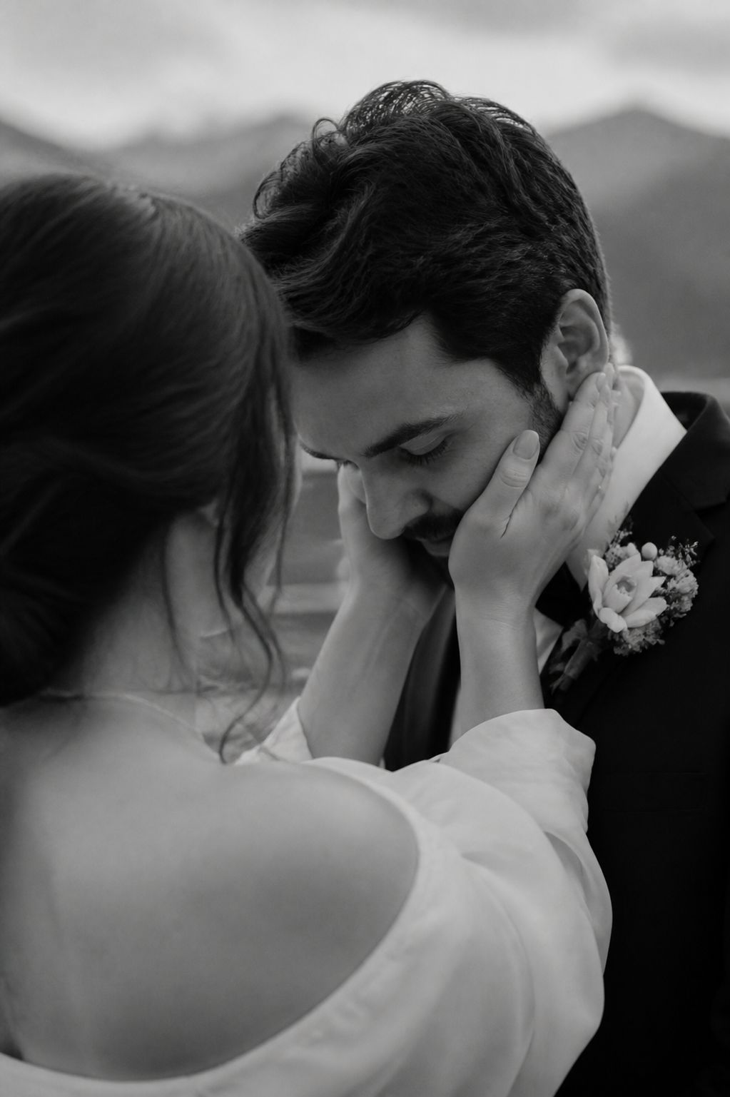 An elopement photographed by Arman Arai