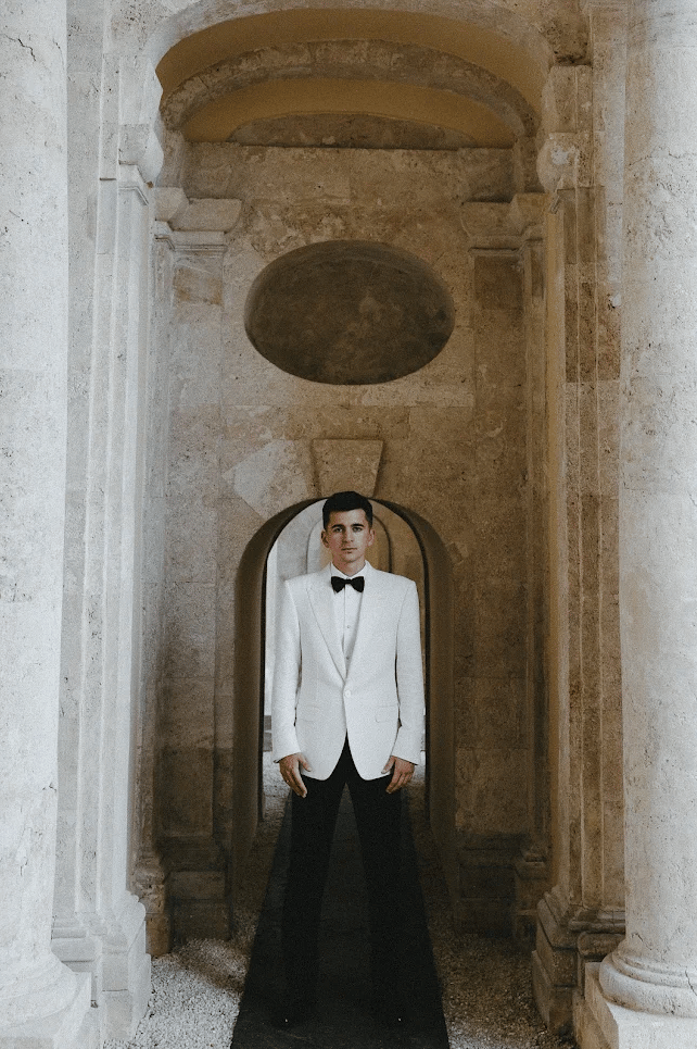 Margaux and Antoine's château wedding, frame 4