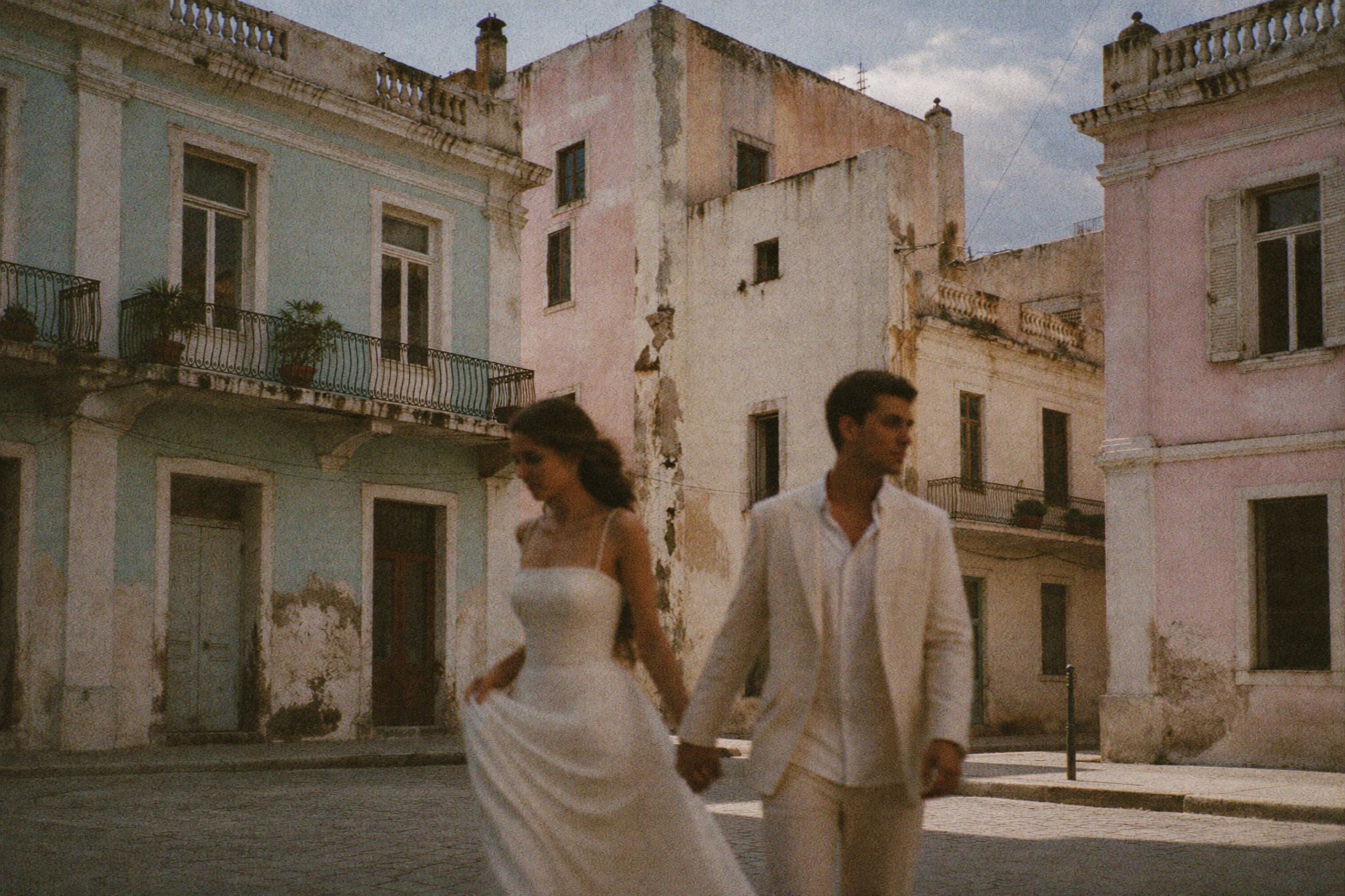 An elopement moment 5