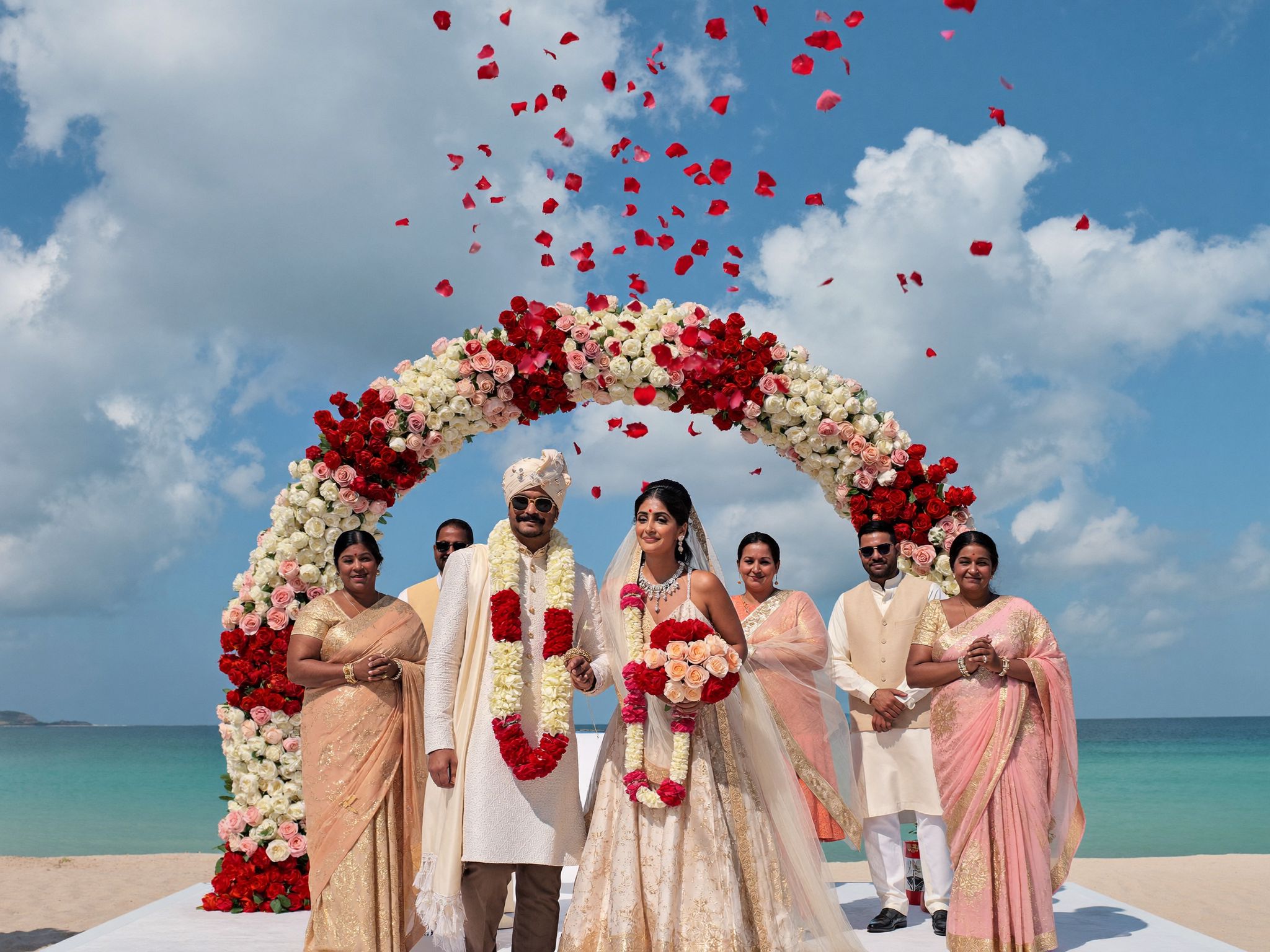 Eloping in Mexico, near Bacalar, photographed by Arman Arai