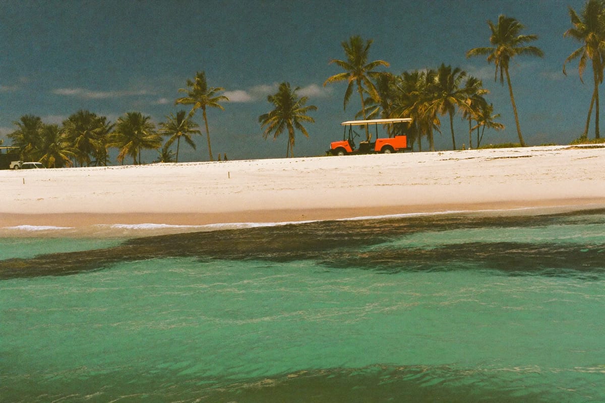 The turquoise Caribbean near Cancún