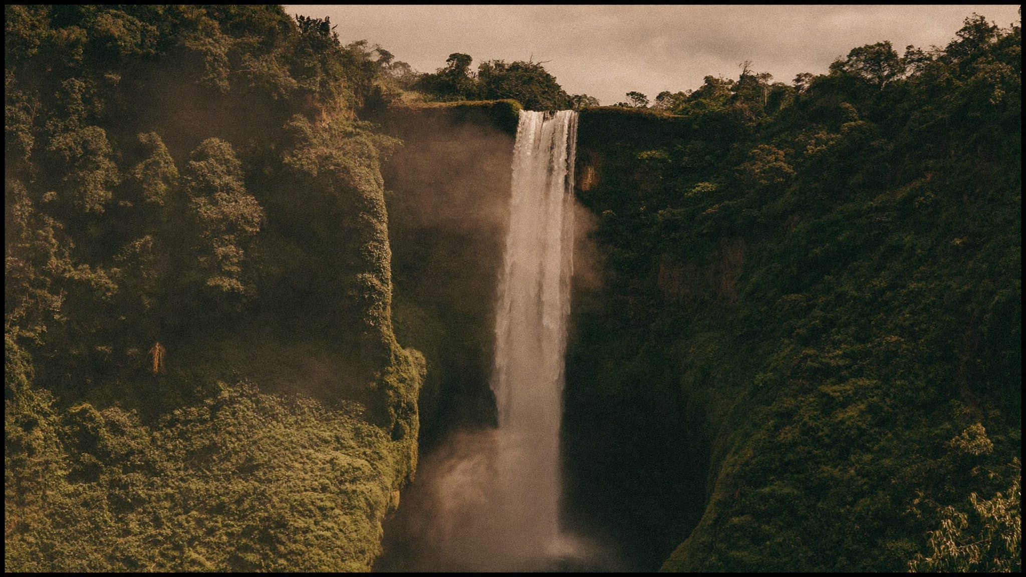 Waterfall frame